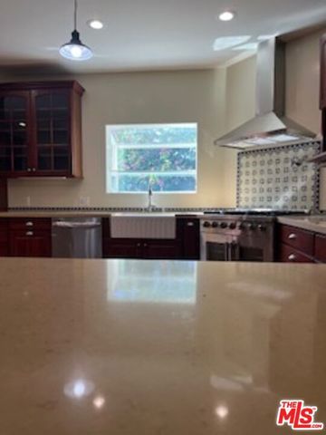 8302 S Sepulveda Boulevard, Los Angeles, CA 90045