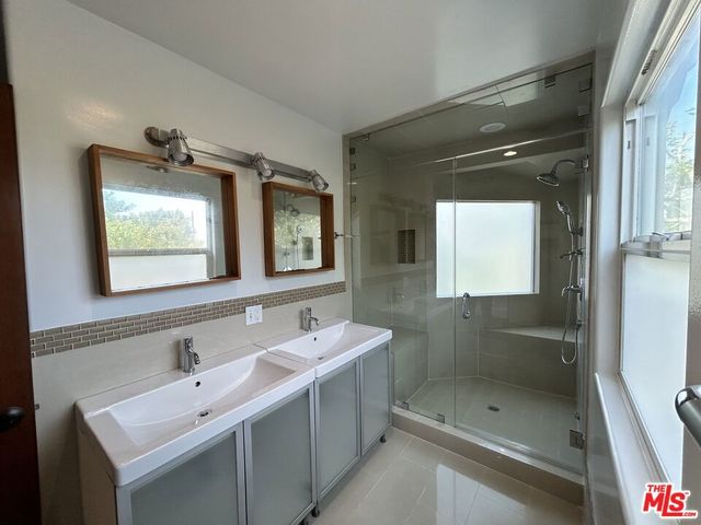 8302 S Sepulveda Boulevard, Los Angeles, CA 90045