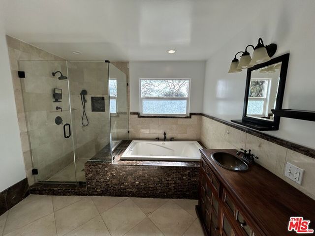 8302 S Sepulveda Boulevard, Los Angeles, CA 90045