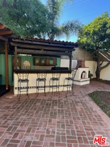 8302 S Sepulveda Boulevard, Los Angeles, CA 90045