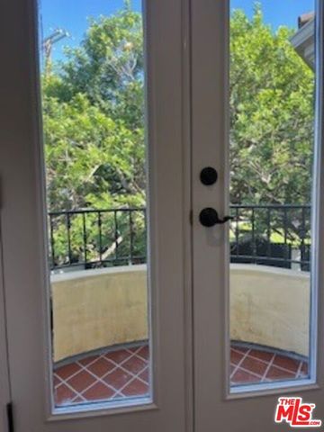 8302 S Sepulveda Boulevard, Los Angeles, CA 90045