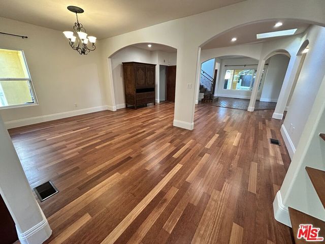 8302 S Sepulveda Boulevard, Los Angeles, CA 90045