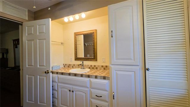 434 KENTUCKY WOODS LANE W, Orlando, FL 32824