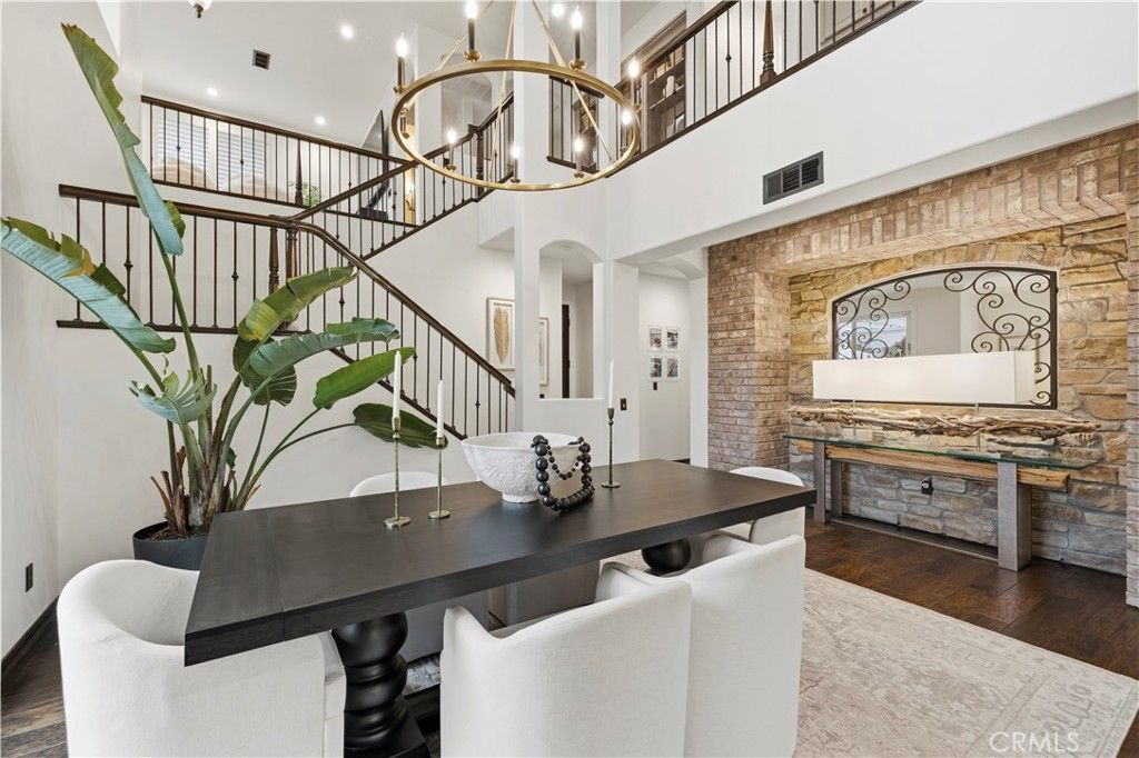 Image 13 of property listing at 24987 Greensbrier Drive, Stevenson Ranch, CA 91381