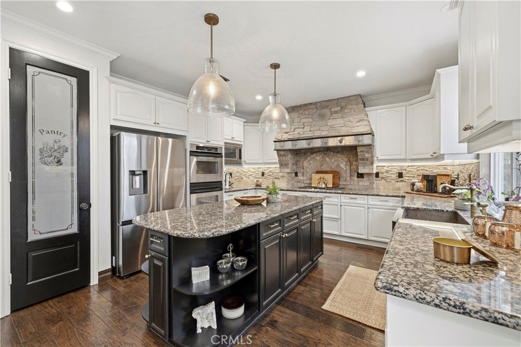 Image 20 of property listing at 24987 Greensbrier Drive, Stevenson Ranch, CA 91381