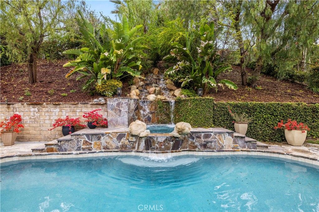 Image 47 of property listing at 24987 Greensbrier Drive, Stevenson Ranch, CA 91381