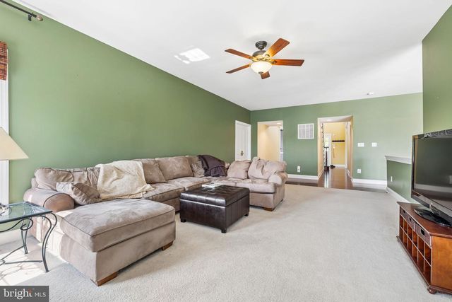 17952 MANASSAS GAP CT, Hamilton, VA 20158