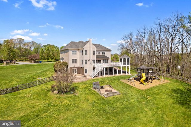 17952 MANASSAS GAP CT, Hamilton, VA 20158