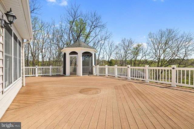 17952 MANASSAS GAP CT, Hamilton, VA 20158