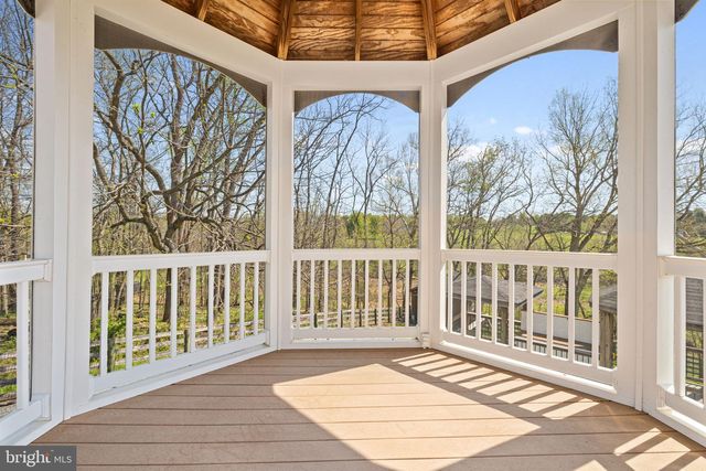 17952 MANASSAS GAP CT, Hamilton, VA 20158