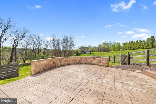 17952 MANASSAS GAP CT, Hamilton, VA 20158