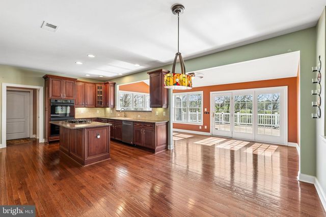 17952 MANASSAS GAP CT, Hamilton, VA 20158