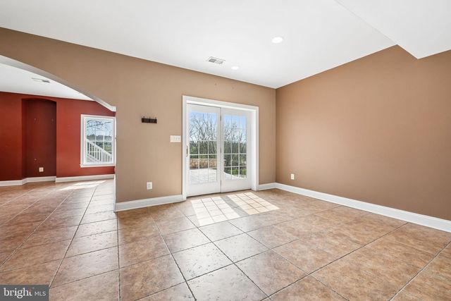 17952 MANASSAS GAP CT, Hamilton, VA 20158