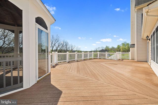 17952 MANASSAS GAP CT, Hamilton, VA 20158