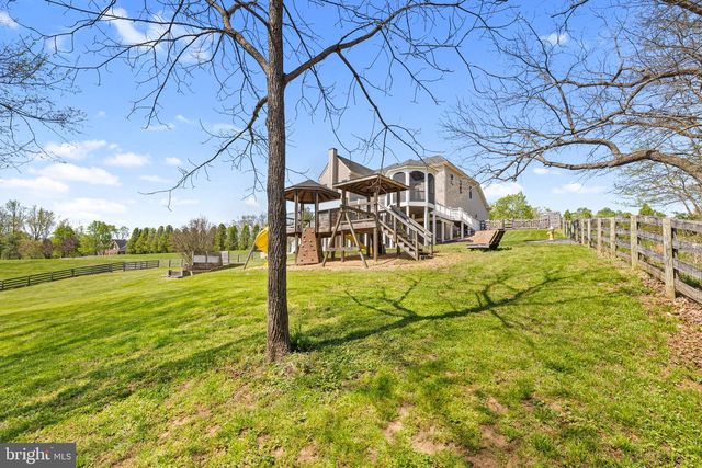17952 MANASSAS GAP CT, Hamilton, VA 20158