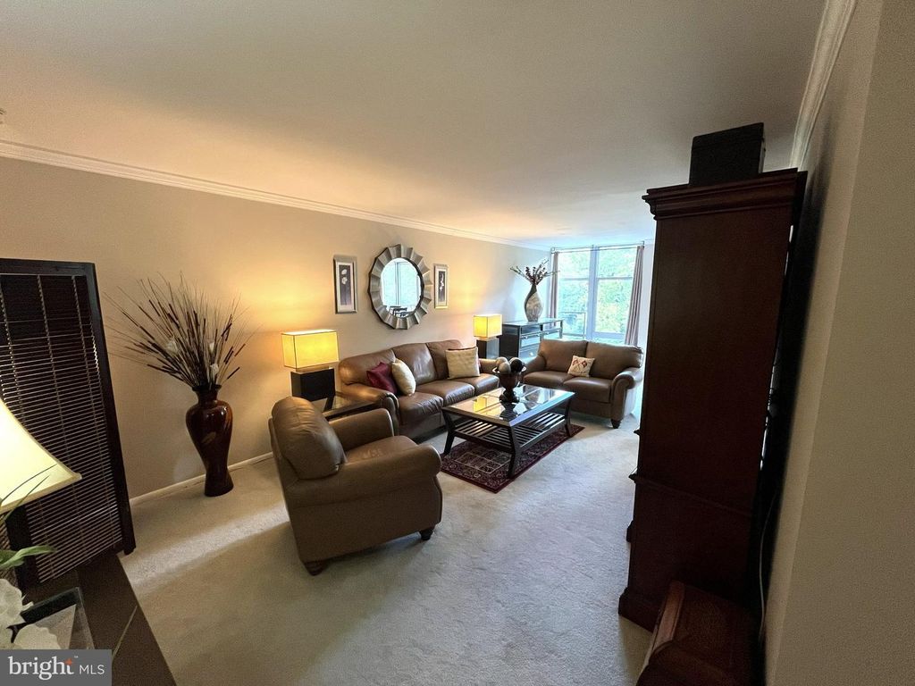 3600 CONSHOHOCKEN AVE #207, Philadelphia, PA 19131 — exterior