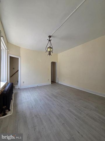 1135 COTTON ST, Reading, PA 19602