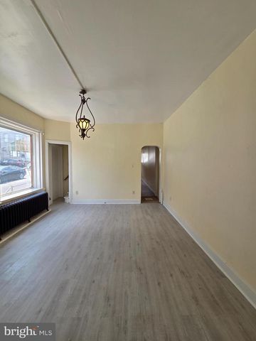 1135 COTTON ST, Reading, PA 19602