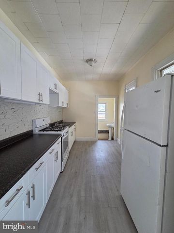1135 COTTON ST, Reading, PA 19602
