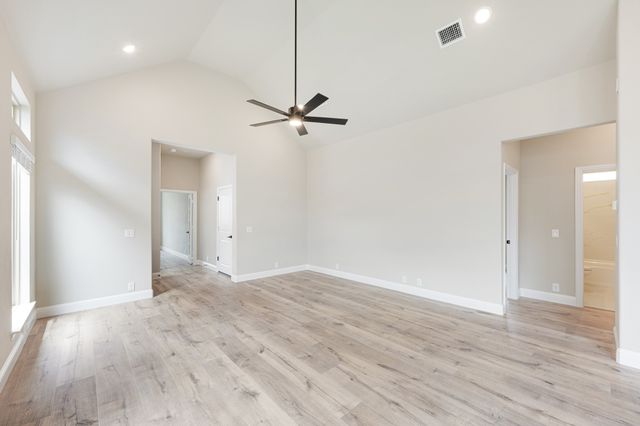 1017 River Oaks Drive, Godley, TX 76044