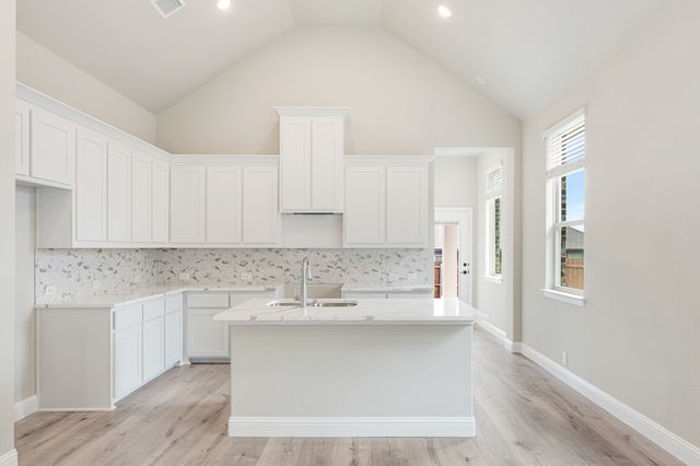 1017 River Oaks Drive, Godley, TX 76044
