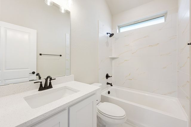 1017 River Oaks Drive, Godley, TX 76044