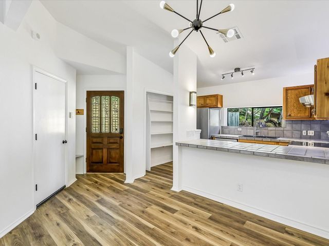2712 Geronimo TRL, Austin, TX 78734