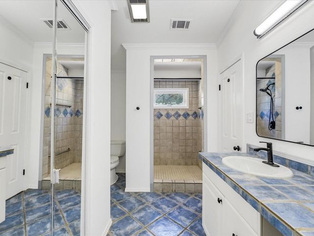 2712 Geronimo TRL, Austin, TX 78734