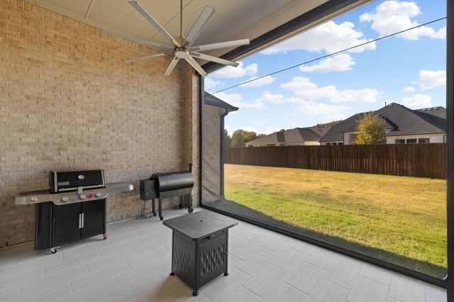 801 Copperleaf Drive, Justin, TX 76247