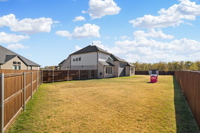 801 Copperleaf Drive, Justin, TX 76247