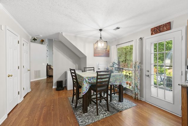 4900 Oak Barrel Dr, Antioch, TN 37013