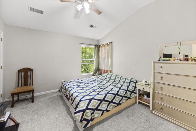 4900 Oak Barrel Dr, Antioch, TN 37013