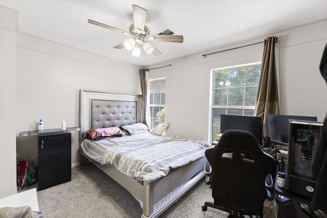 4900 Oak Barrel Dr, Antioch, TN 37013