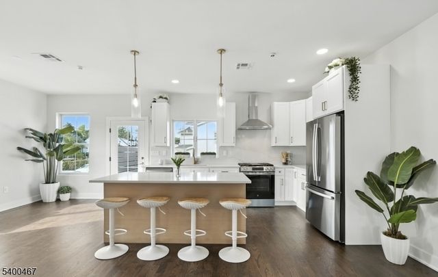 188 Canterbury Ave, North Arlington Boro, NJ 07031