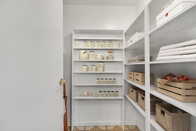 801 801 Franklin St 1022, Oakland, CA 94607