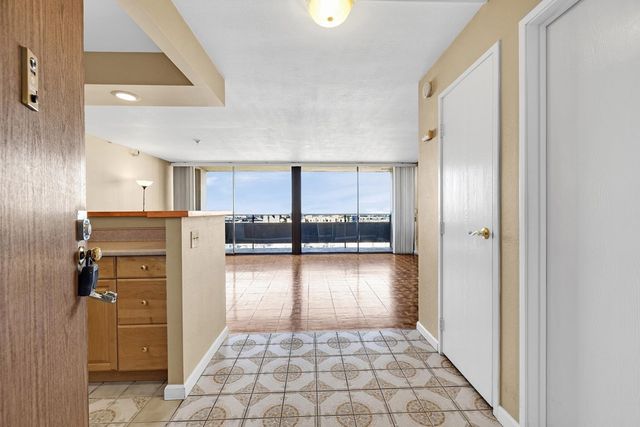 801 801 Franklin St 1022, Oakland, CA 94607