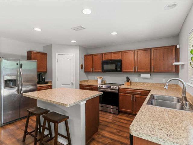 6901 Sylvan Meadows Drive, Fort Worth, TX 76120