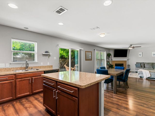 6901 Sylvan Meadows Drive, Fort Worth, TX 76120