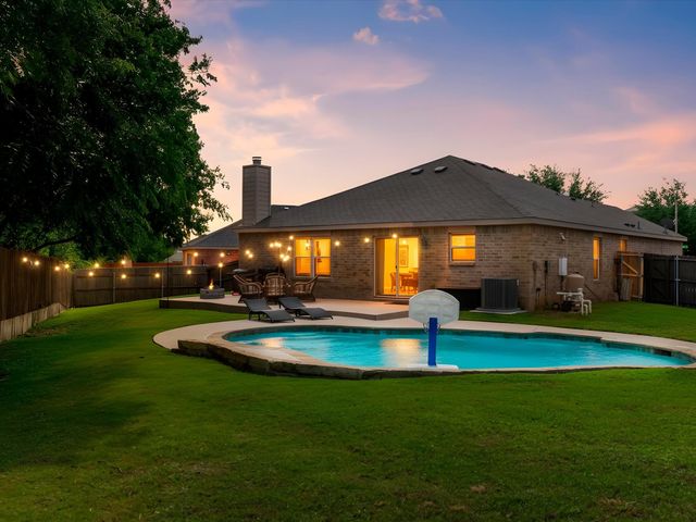 6901 Sylvan Meadows Drive, Fort Worth, TX 76120