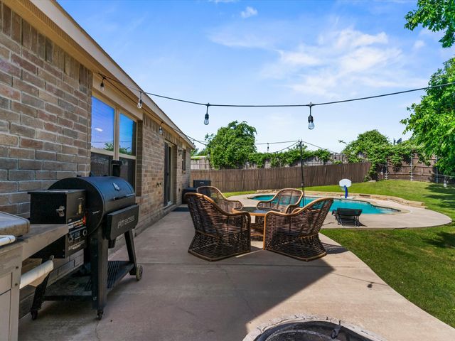 6901 Sylvan Meadows Drive, Fort Worth, TX 76120