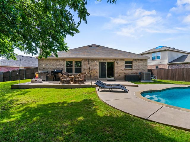 6901 Sylvan Meadows Drive, Fort Worth, TX 76120