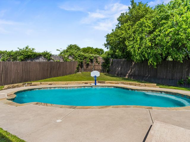 6901 Sylvan Meadows Drive, Fort Worth, TX 76120