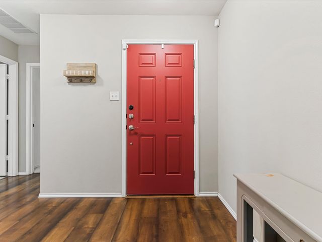 6901 Sylvan Meadows Drive, Fort Worth, TX 76120