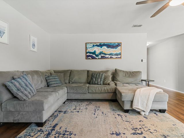 6901 Sylvan Meadows Drive, Fort Worth, TX 76120