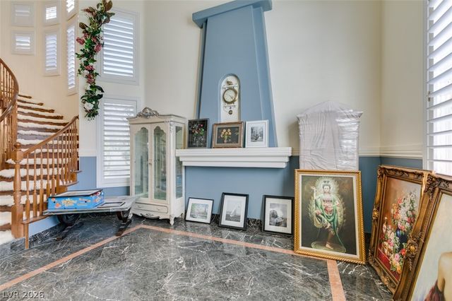 10 Gulf Pines Avenue, Las Vegas, NV 89148