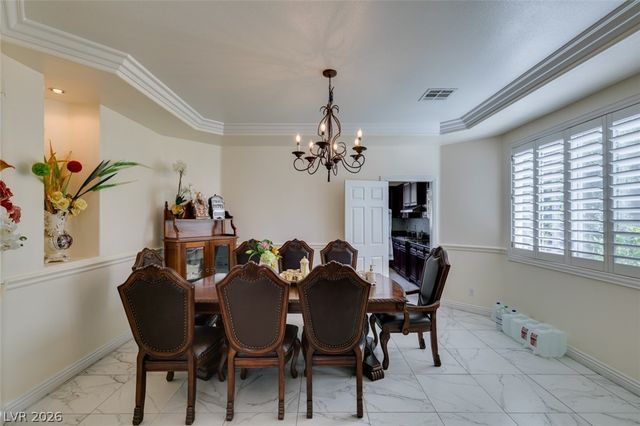 10 Gulf Pines Avenue, Las Vegas, NV 89148