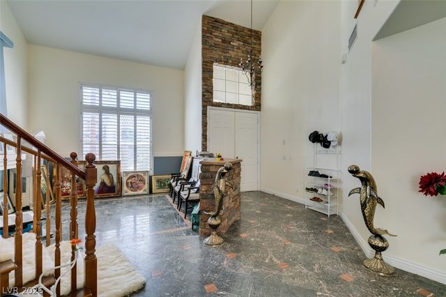 10 Gulf Pines Avenue, Las Vegas, NV 89148