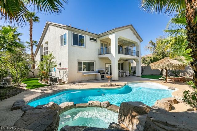 10 Gulf Pines Avenue, Las Vegas, NV 89148