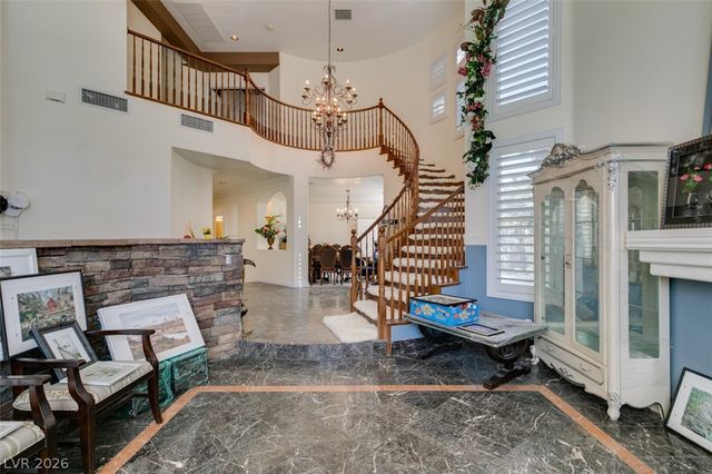 10 Gulf Pines Avenue, Las Vegas, NV 89148