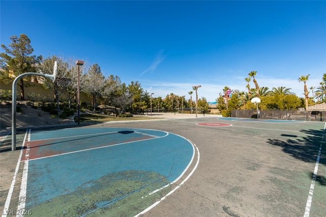 10 Gulf Pines Avenue, Las Vegas, NV 89148